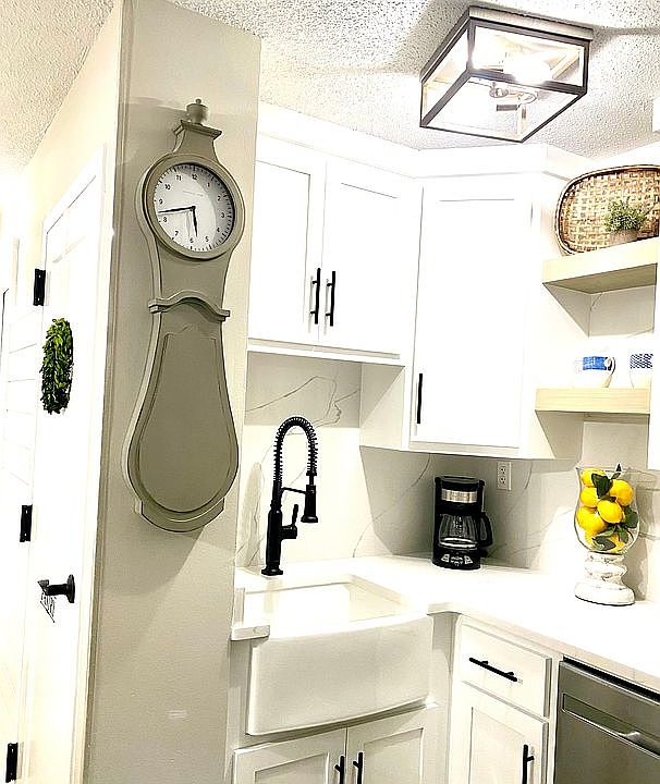 Beautiful remodeled unit.