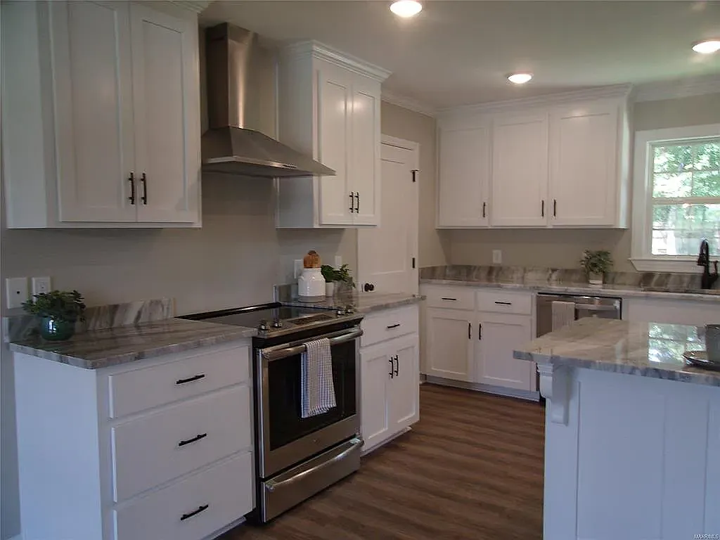 3 bed, 1860 sqft, $1,860 — Photo 2