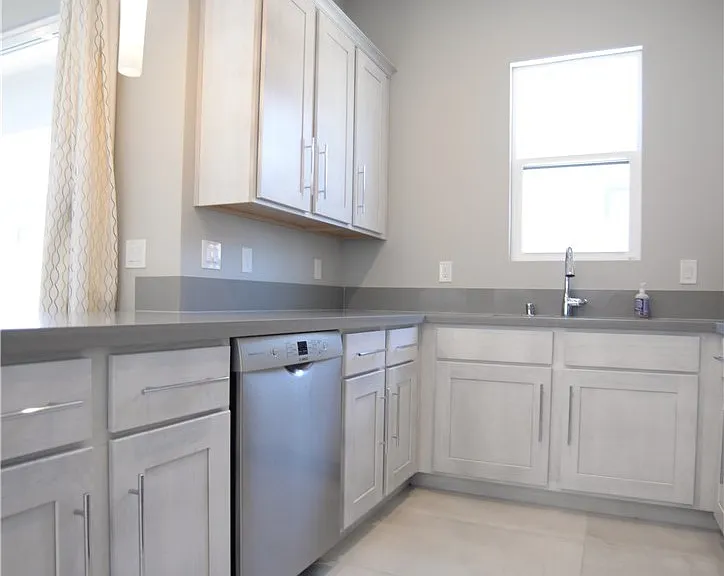 8477 Wolf Mountain Ct — Photo 9