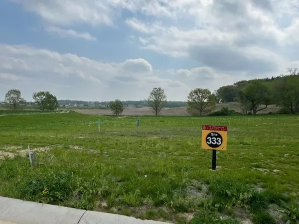 4920 Home Stretch Drive #333, Waunakee, WI 53597
