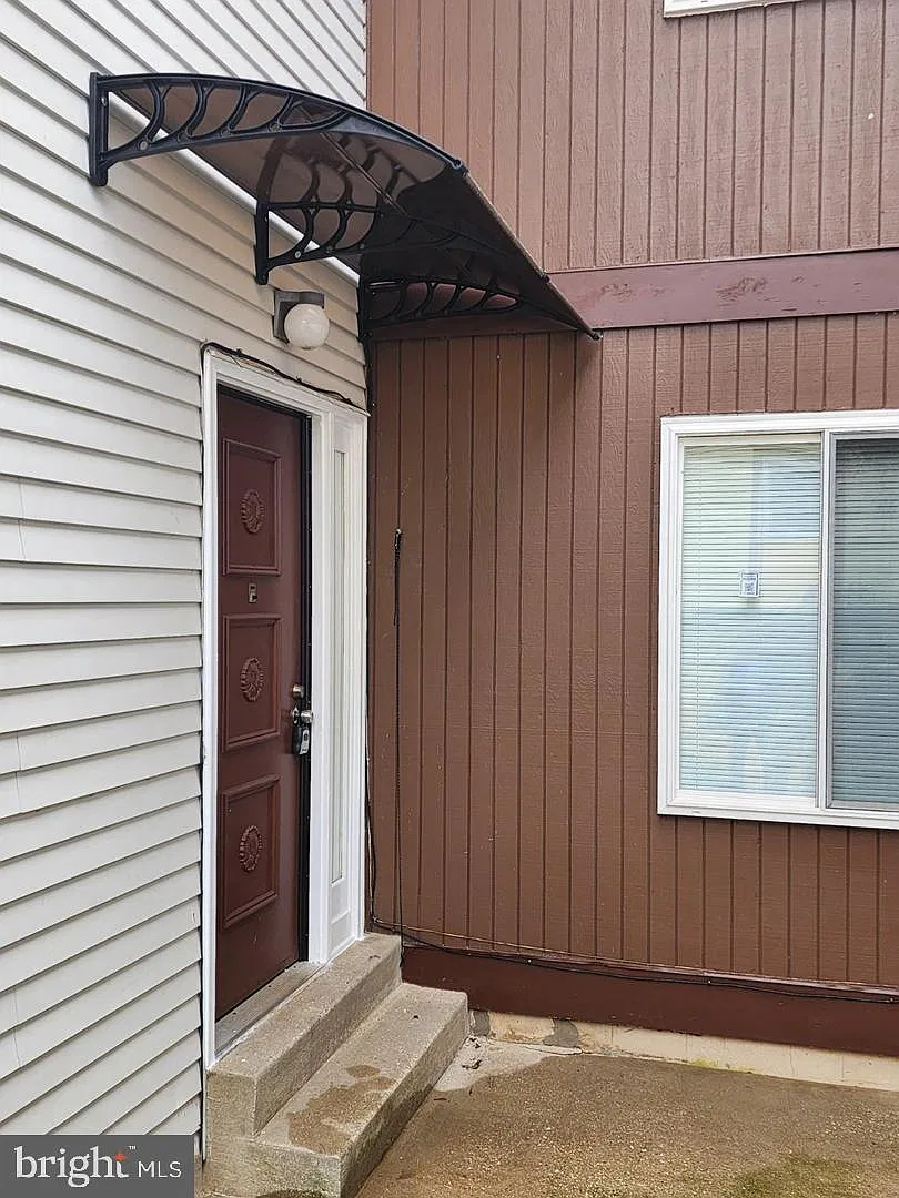 3 bed, 2.5 bath, 2686 sqft, $2,750 — Photo 4