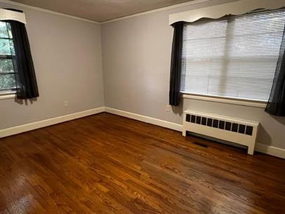 5th image of 308 Pettigru St
