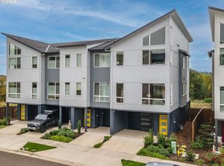 17100 SW Albatross Ln, Beaverton, OR 97007