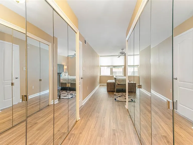 400 Island Way #212 — Photo 23