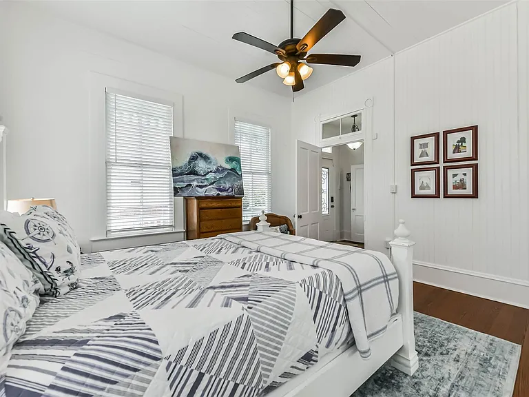 3301 Ursuline St — Photo 10