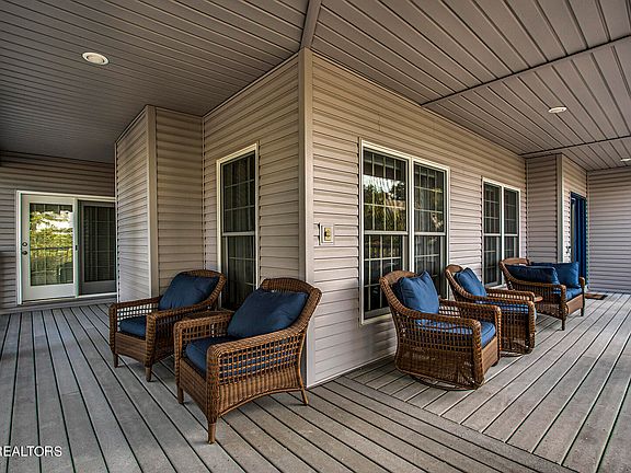 4th image of 412 Skiatook Ln