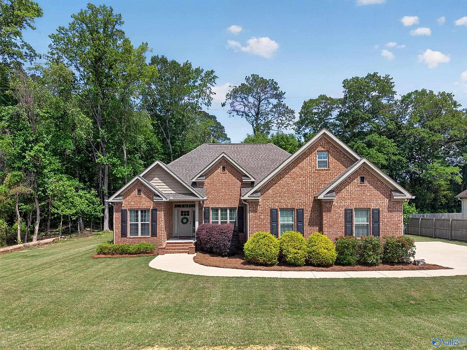 1st image of 55 Cottonwood Cir