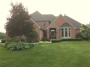 3910 Honors Blf, Howell, MI 48843