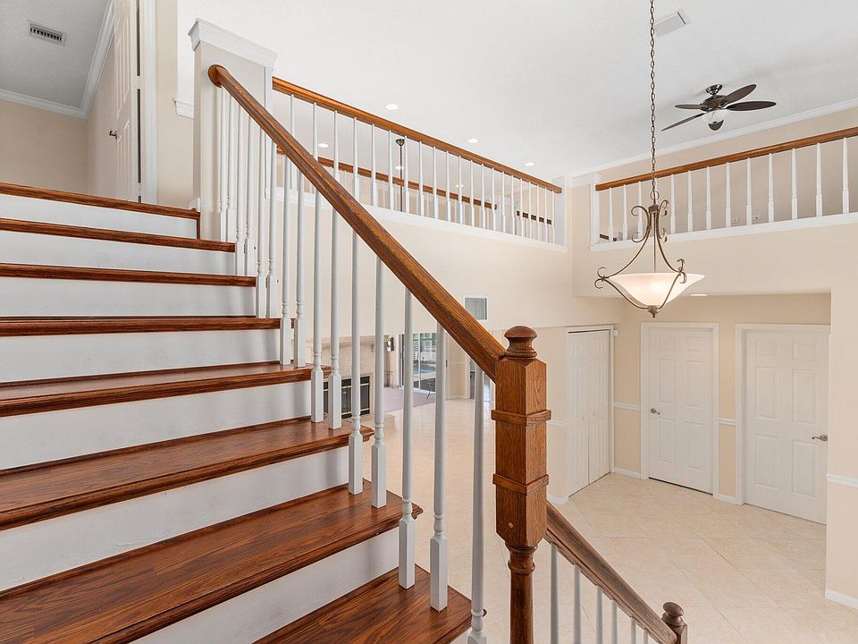 1st image of 9419 Pinebark Court