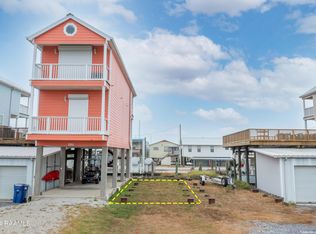 207 Beacon Ln, Cypremort Pt, LA 70538