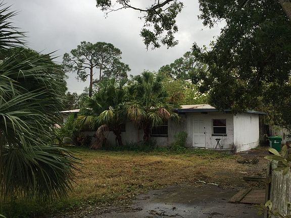 3rd image of 2515 N Palm Dr