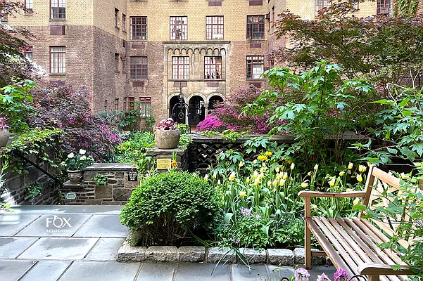 Sold by Fox Residential Group | media 15