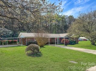 205 Bond St, Marion, NC 28752