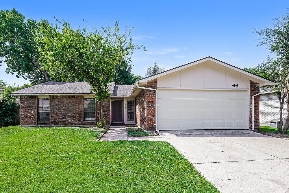 3 bed, 2.0 bath, 1793 sqft, $1,975 — Photo 1