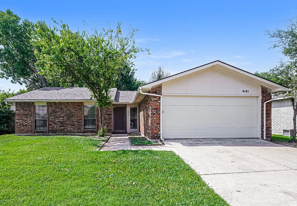 4141 Yellowleaf Dr