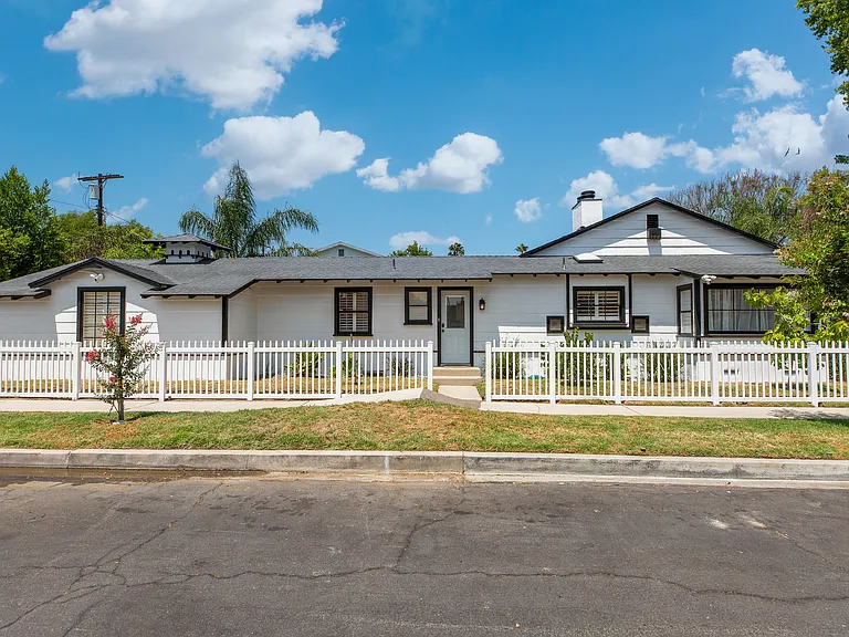 4901 Ethel Ave — Photo 48