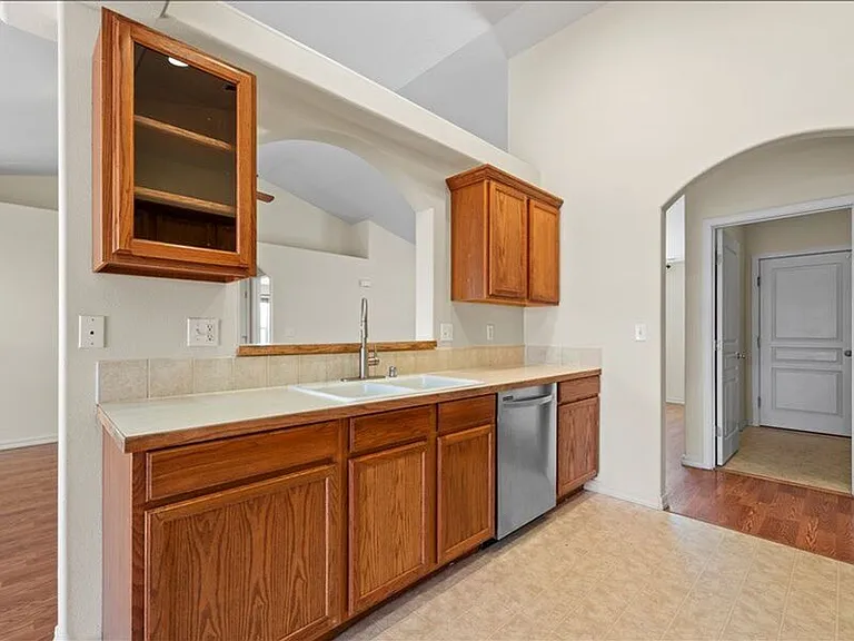 5708 Ochoco Ln — Photo 13