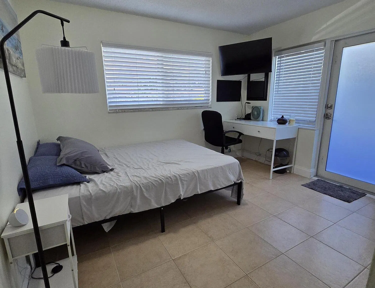 1 bed, 1.0 bath, 600 sqft, $1,800 — Photo 1