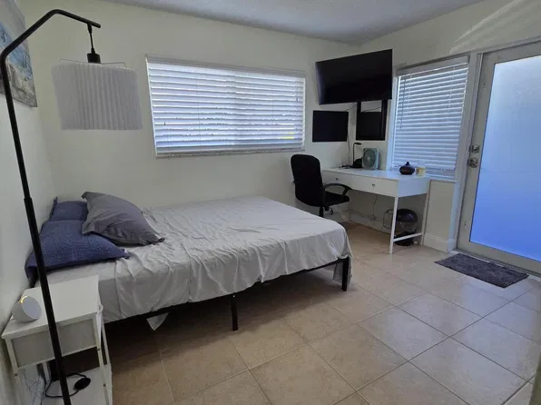 3190 NW 66th Dr #1, Fort Lauderdale, FL 33309