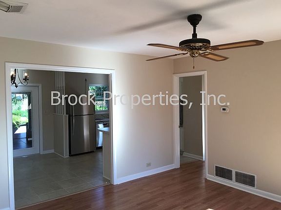 5th image of 5880 San Gabriel Dr