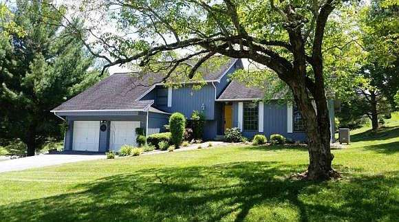1st image of 2520 Beechwood Dr