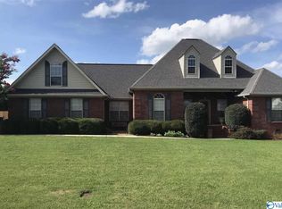 95 Stoney Mountain Dr, Guntersville, AL 35976
