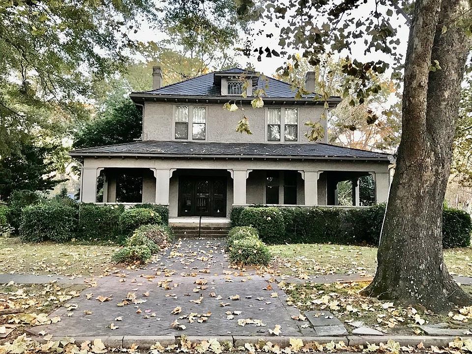 1st image of 230 Arnold Ave