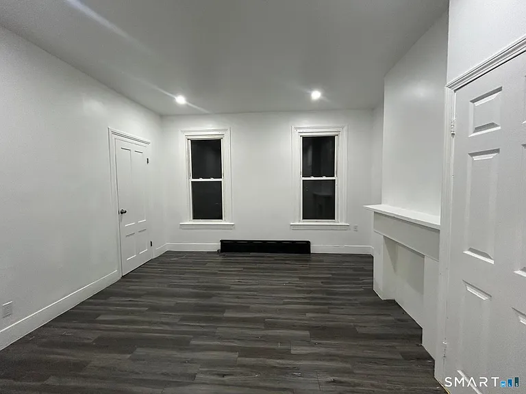 111 Kensington St — Photo 3