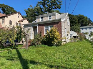 15 Wolden Rd, Ossining, NY 10562