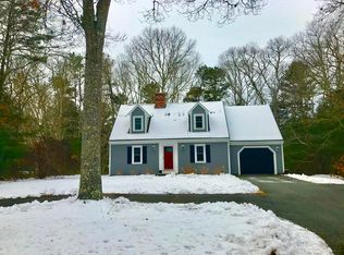 645 Lumbert Mill Rd, Centerville, MA 02632