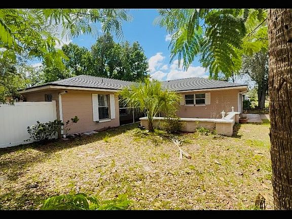 4th image of 14815 SW 35th Avenue Rd