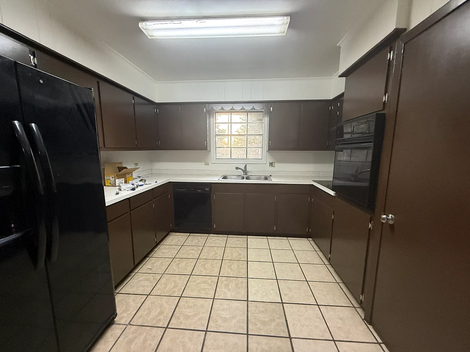 206 Albert St — Photo 3