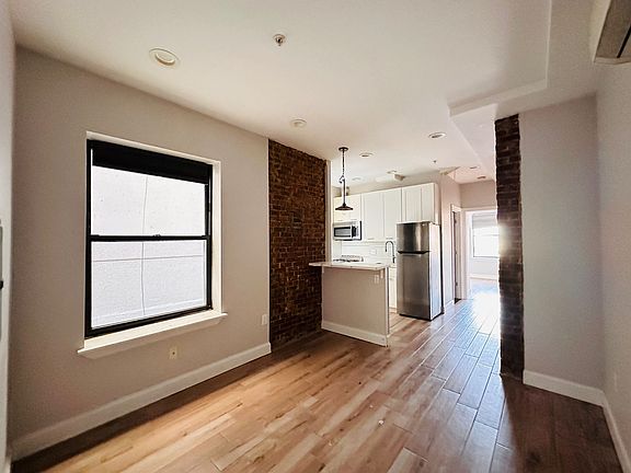 3rd image of 45-47-49 Clifton Pl #2C