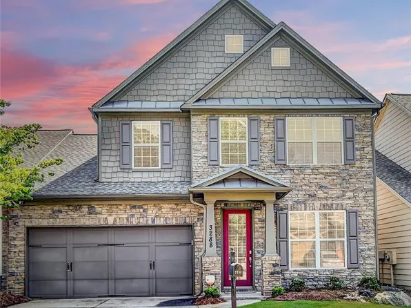 3288 Castleberry Village Dr, Cumming, GA 30040