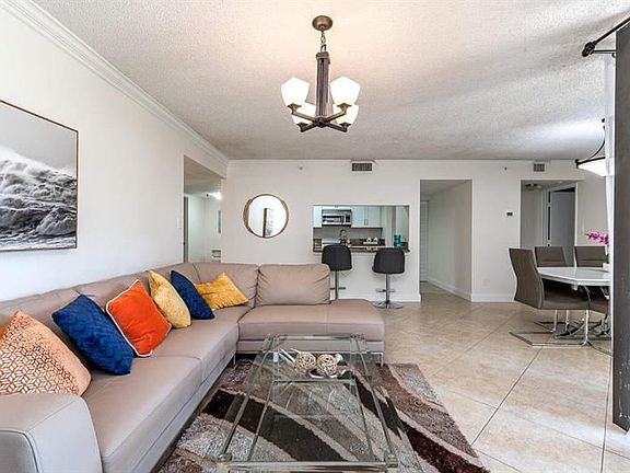 3rd image of 2025 Lavers Cir APT D108