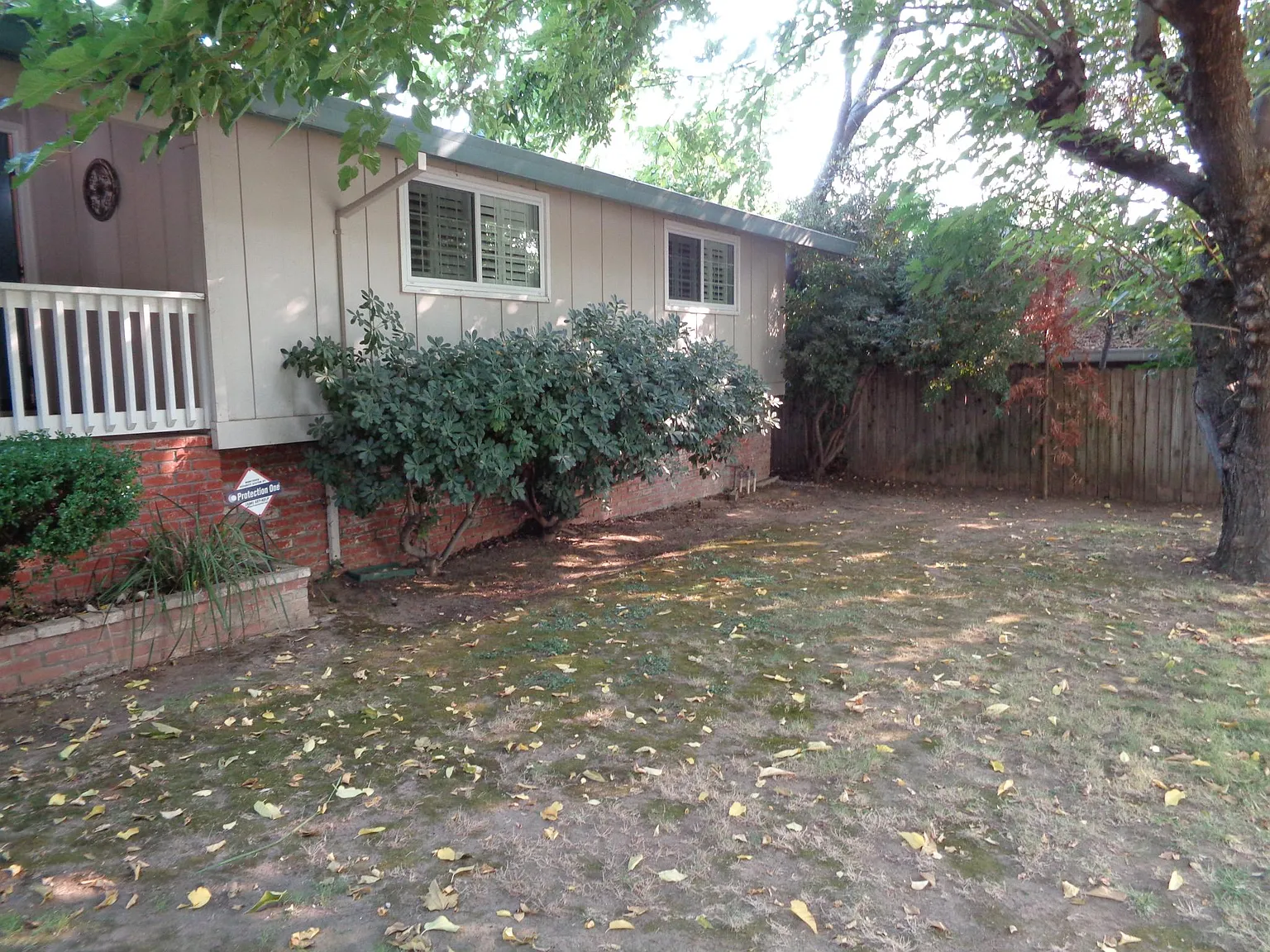 4 bed, 2106 sqft, $3,250 — Photo 2