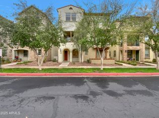 2746 S Harmony Ave, Gilbert, AZ 85295