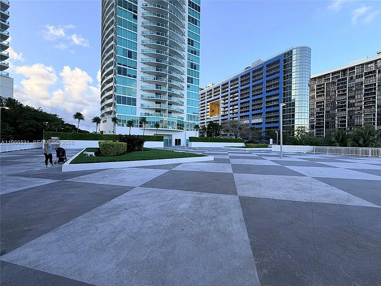 2101 Brickell Ave #2202 — Photo 8