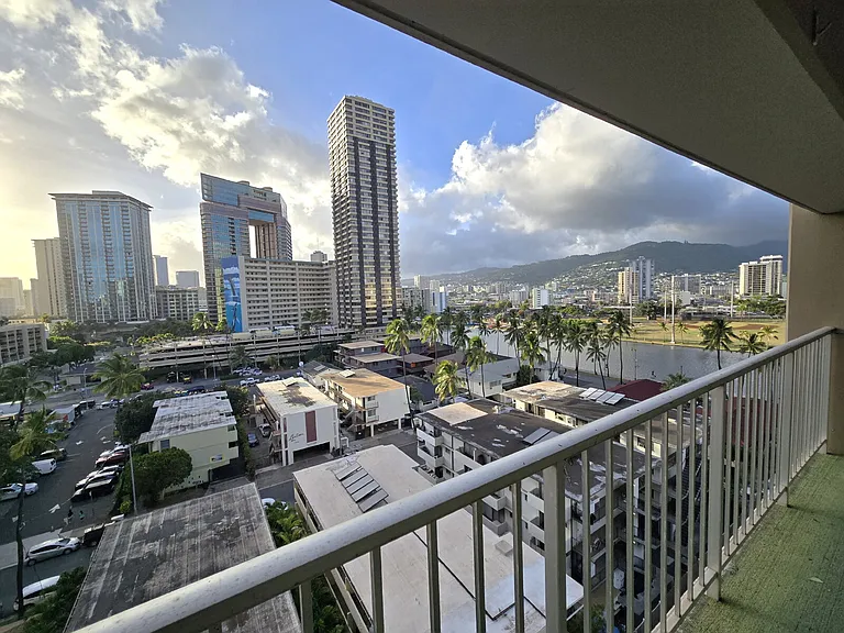 430 Keoniana St #514 — Photo 4