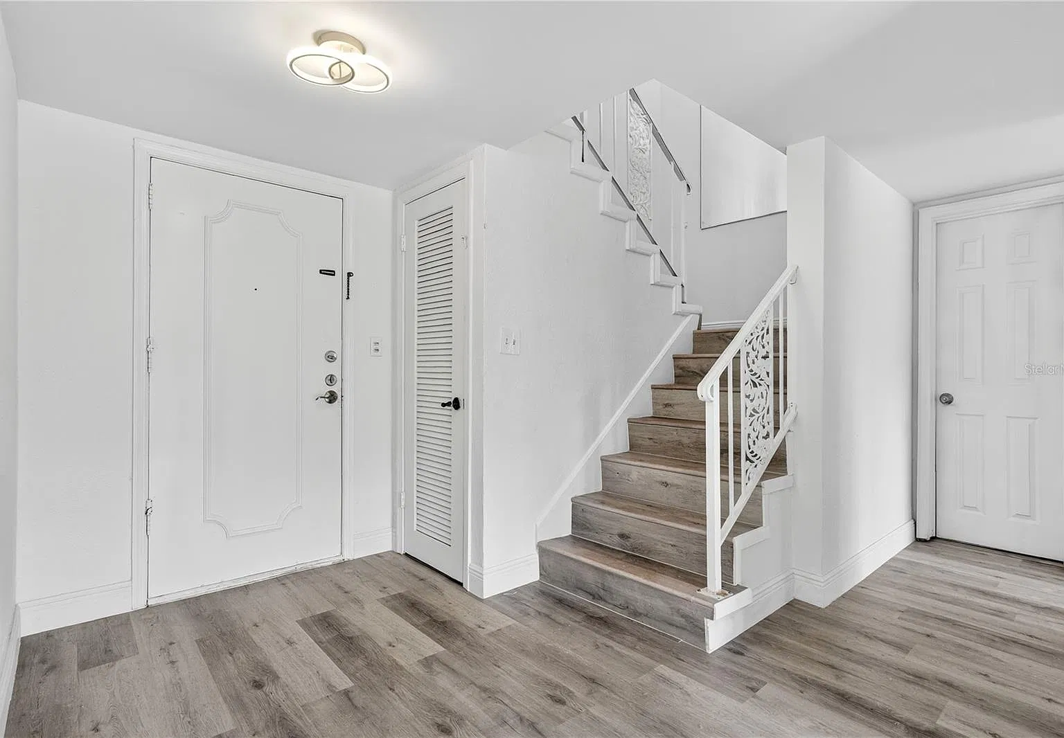 495 SE 8th St — Photo 4