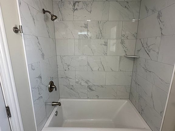 2nd image of 6027 S Damen Ave #1