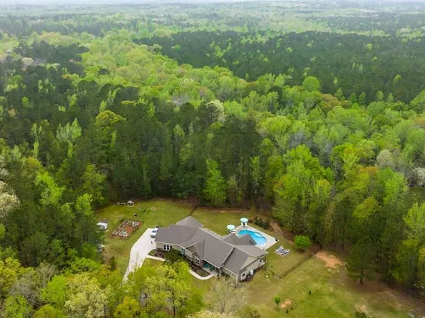 202 Preston Ct, Cataula, GA 31804