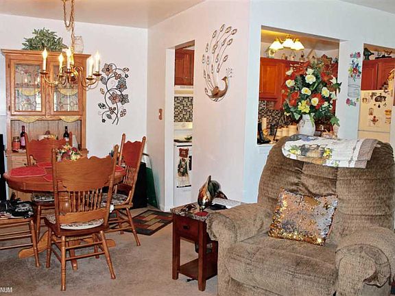 3rd image of 105 Sunset Ln