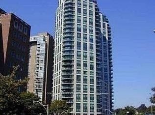 300 Bloor St E #1013, Toronto, ON M4W 3Y2
