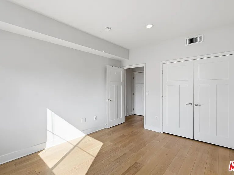 627 Deep Valley Dr #Penthouse 620 — Photo 11