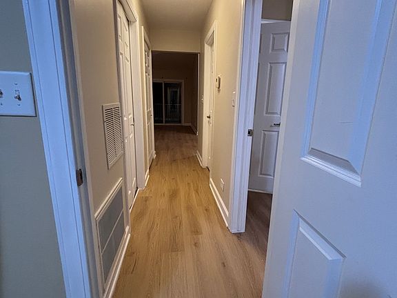 4th image of 1505 Thornfield Ln