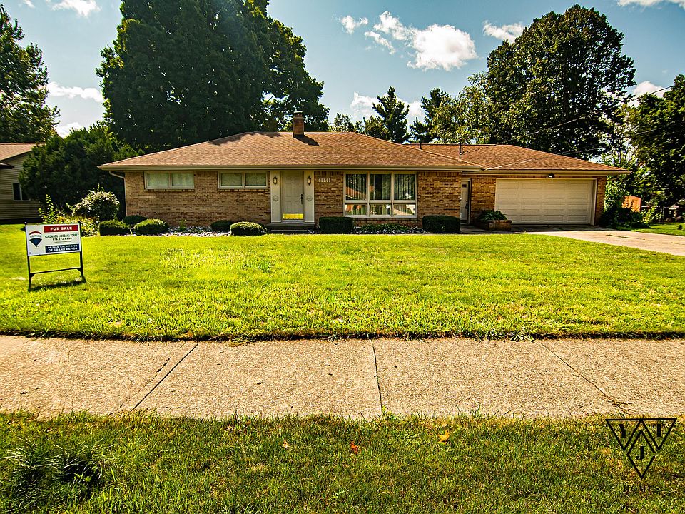 1st image of 1141 Meadowlane Dr SE