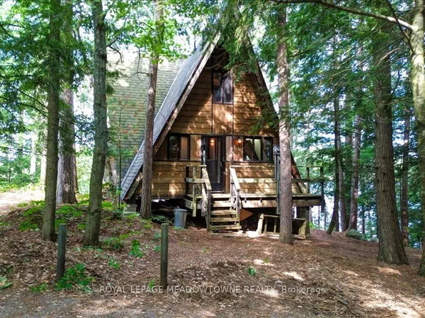 49A McAllister Rd, Hastings Highlands, ON K0L 1C0