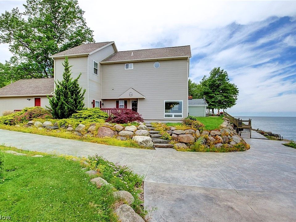 1st image of 3492 Edgewater Dr
