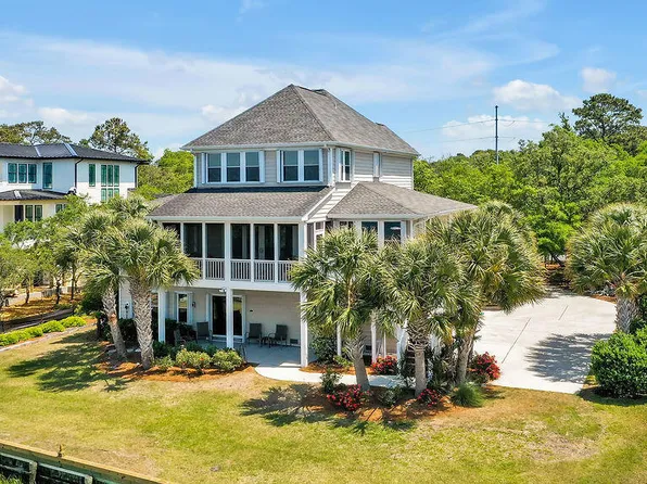 8614 Shipwatch Drive, Wilmington, NC 28412